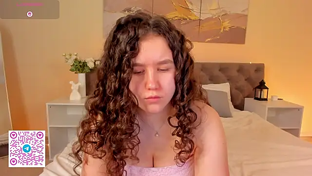 Snapshot of Ariella_Sol chatting on 11, 6, 2026 Ariella Sol online show from 11, 6, 2026