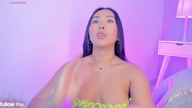 Cameliaa Smiith online show from 12, 11, 2025