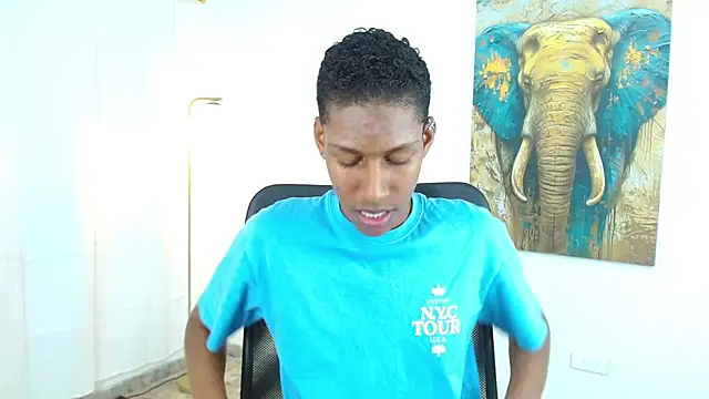 maiki18  online show from 3, 10, 2025