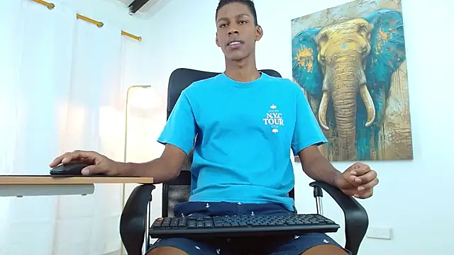 maiki18  online show from 11, 9, 2025