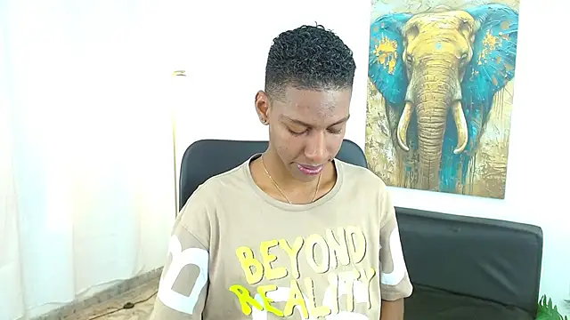 maiki18  online show from 15, 11, 2025