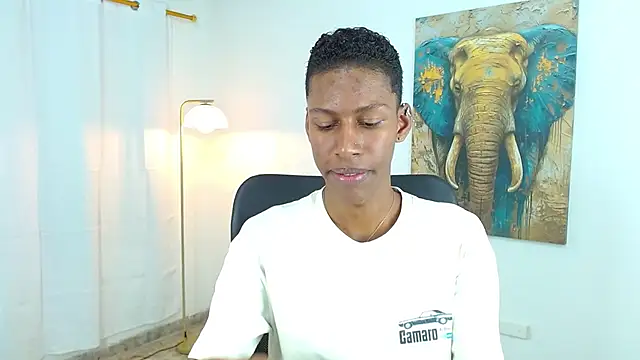 maiki18  online show from 23, 9, 2025