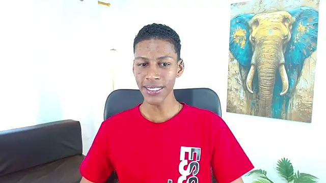 maiki18  online show from 17, 12, 2025