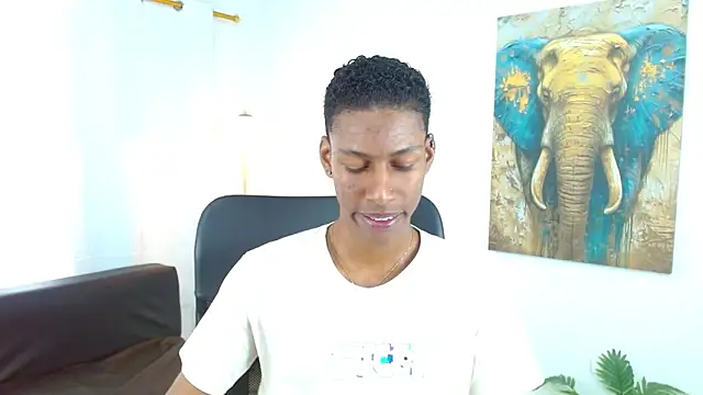 maiki18  online show from 16, 12, 2025