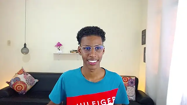 maiki18  online show from 28, 2, 2025