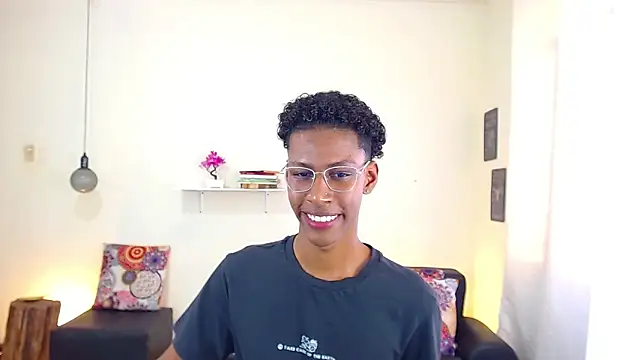 maiki18  online show from 12, 3, 2025