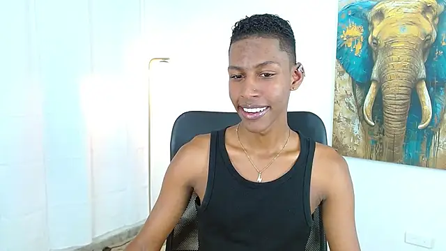 maiki18  online show from 7, 10, 2025