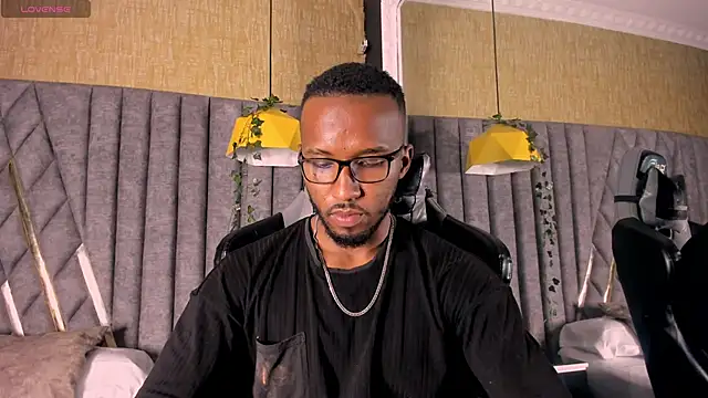 JamesParck online show from 14, 4, 2026