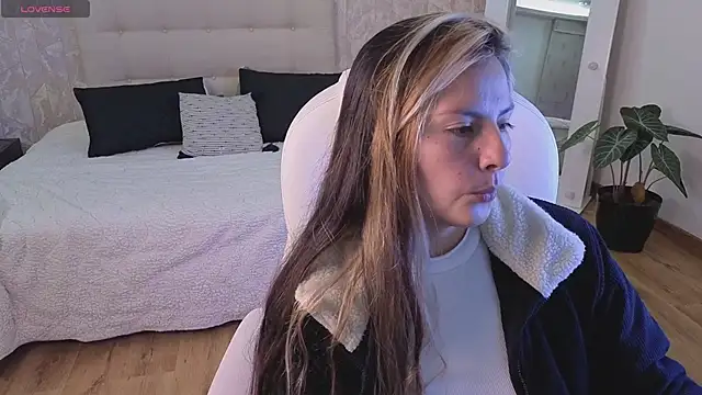 brandy sweet  online show from 29, 9, 2025