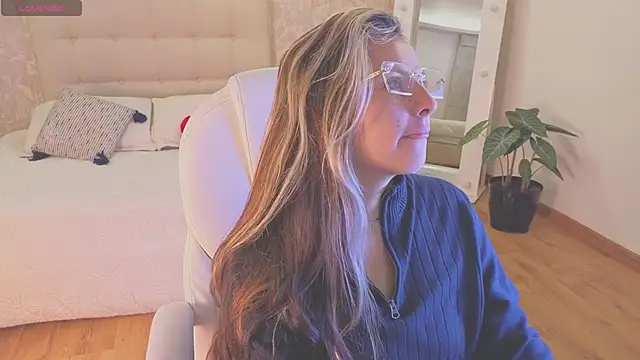 brandy sweet  online show from 19, 9, 2025