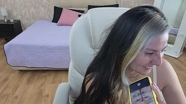 brandy sweet  online show from 13, 1, 2026