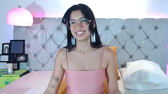 Snapshot of MariaJoseWalker chatting on 20, 2, 2025 MariaJoseWalker online show from 20, 2, 2025