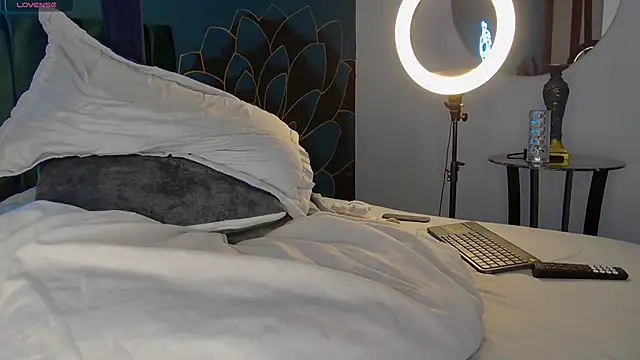 Adam MillanFF online show from 7, 12, 2024