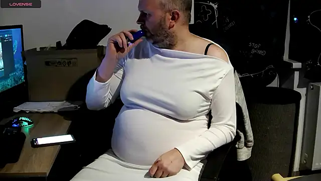 ShyBoy1982 online show from 9, 5, 2026