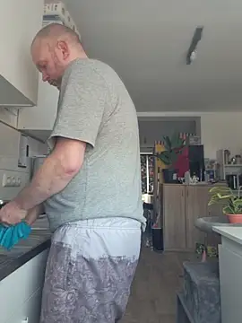 ShyBoy1982 online show from 28, 5, 2026