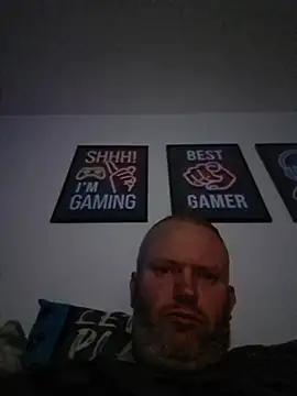 ShyBoy1982 online show from 14, 11, 2025