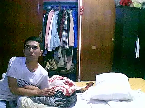 jperezofficial1 online show from 10, 9, 2025