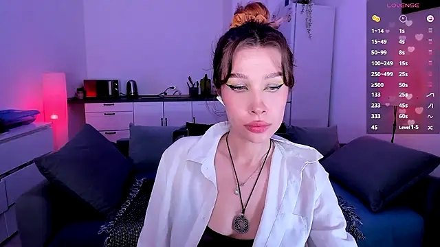 tenderdreams online show from 9, 10, 2025