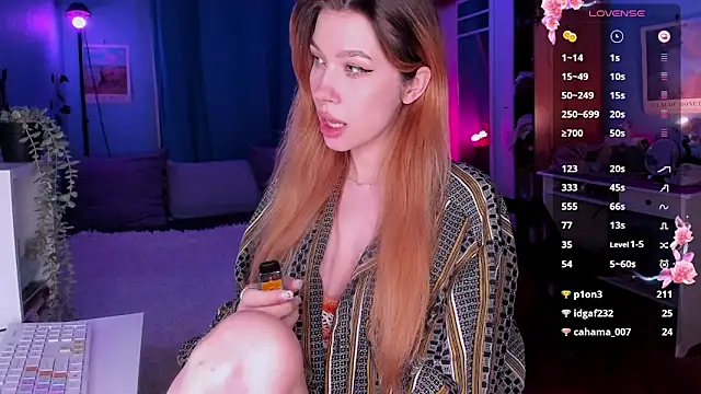 tenderdreams online show from 2, 3, 2025