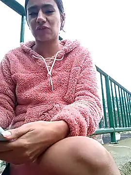 Leslly  online show from 11, 9, 2025