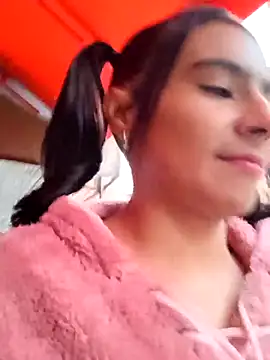 Leslly  online show from 26, 9, 2025