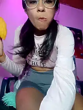 Leslly  online show from 20, 11, 2025