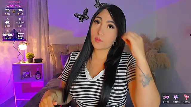 Sarahballiston  online show from 27, 11, 2025