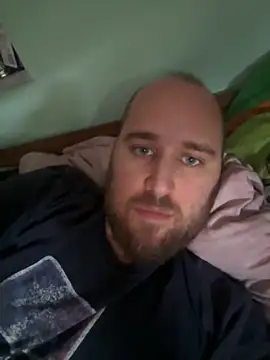 Snapshot of aronion123 chatting on 17, 10, 2025 aronion123 online show from 17, 10, 2025