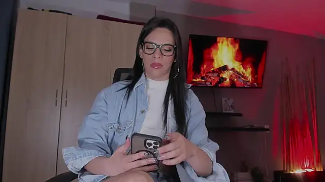 danna v online show from 23, 11, 2025