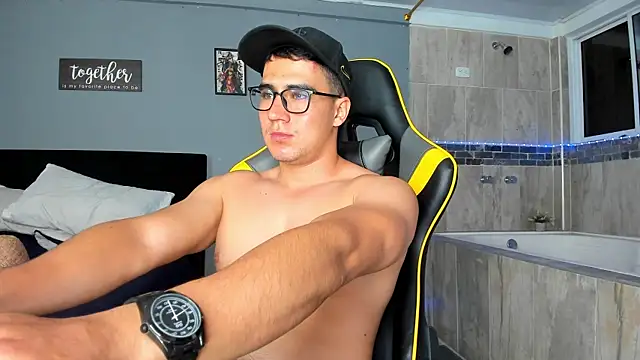 owengray2n online show from 8, 1, 2025