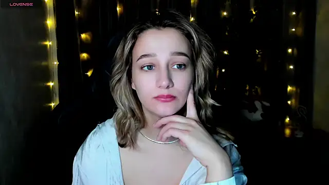 Sinty Noria online show from 4, 3, 2025