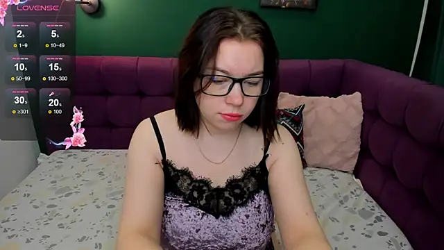 Snapshot of Emily_Amorre chatting on 16, 10, 2025 Emily Amorre online show from 16, 10, 2025
