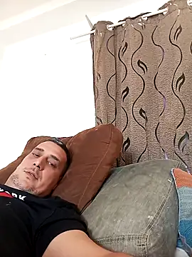 Snapshot of PAREJAMISTERIOSA69 chatting on 22, 2, 2025 PAREJAMISTERIOSA69 online show from 22, 2, 2025