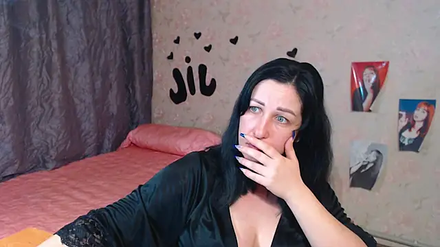 JillStevens online show from 1, 11, 2025