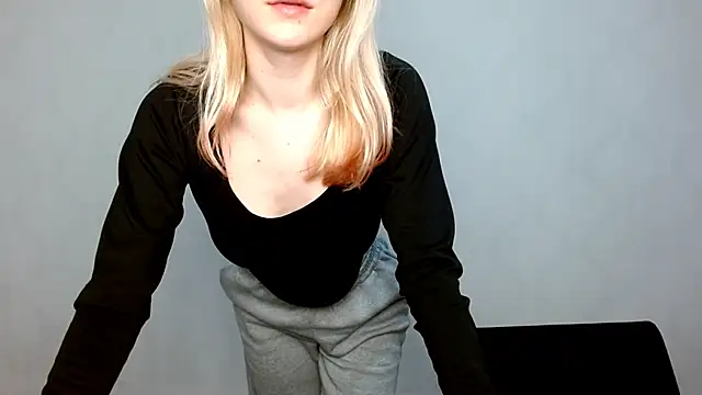 cindi hot online show from 20, 2, 2025