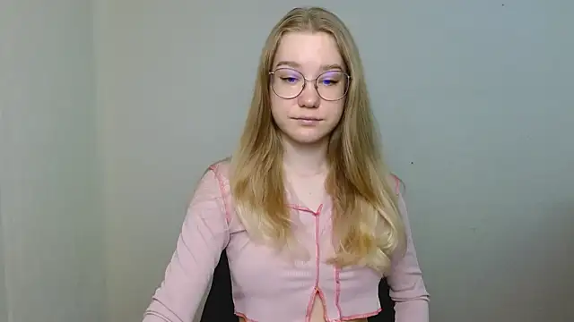 cindi hot online show from 28, 3, 2026