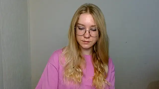 cindi hot online show from 28, 11, 2025