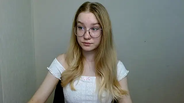 cindi hot online show from 8, 11, 2025