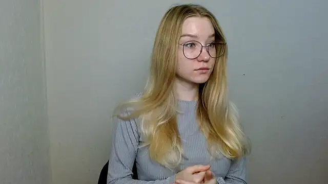 cindi hot online show from 11, 11, 2025