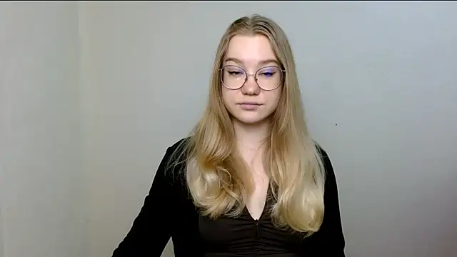 cindi hot online show from 30, 4, 2026