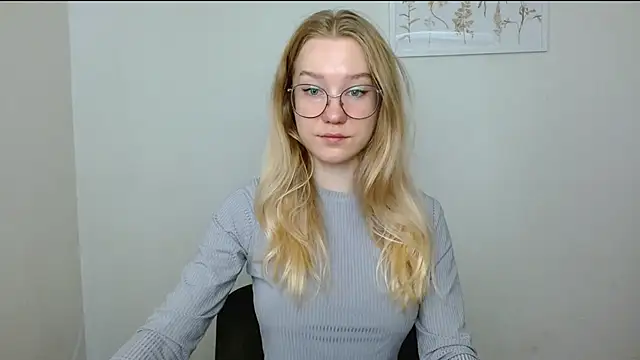 cindi hot online show from 25, 9, 2025