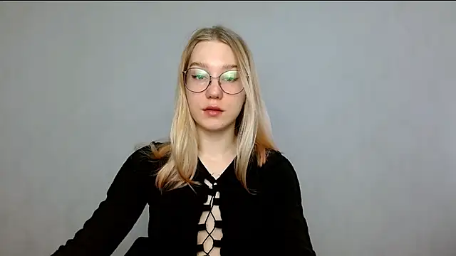 cindi hot online show from 18, 2, 2025