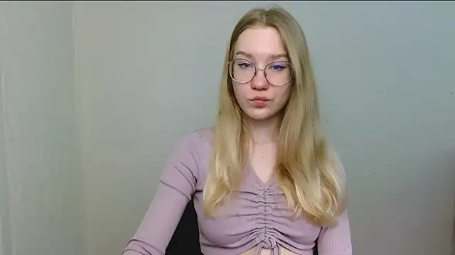 Snapshot of cindi_hot chatting on 17, 2, 2026 cindi hot online show from 17, 2, 2026