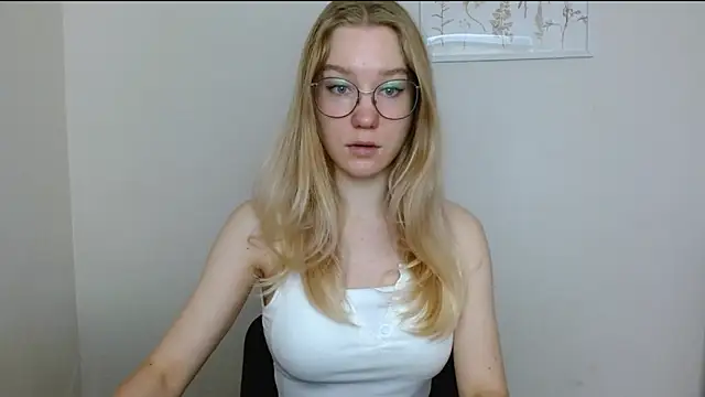 cindi hot online show from 20, 9, 2025