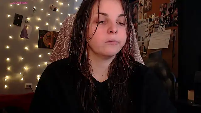 Snapshot of Saya_sweet chatting on 7, 10, 2025 Saya sweet online show from 7, 10, 2025