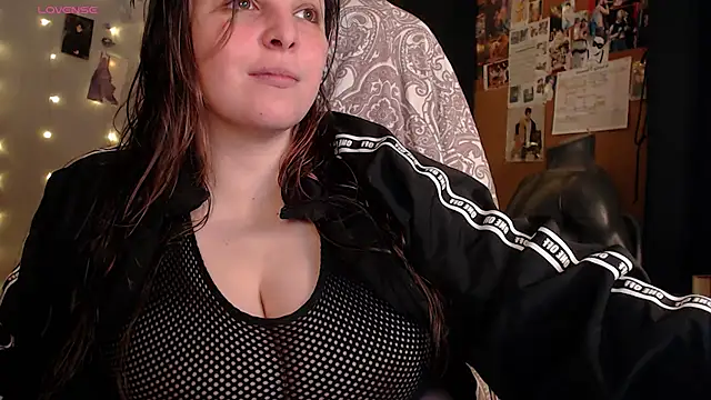 Snapshot of Saya_sweet chatting on 4, 10, 2025 Saya sweet online show from 4, 10, 2025