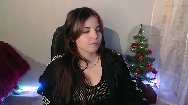 Snapshot of Saya_sweet chatting on 13, 12, 2024 Saya sweet online show from 13, 12, 2024