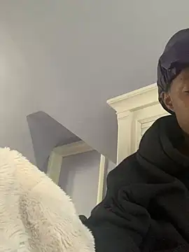 Bluesaphireee online show from 11, 3, 2025