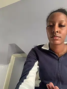 Bluesaphireee online show from 19, 3, 2025