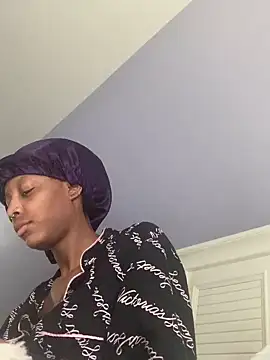 Bluesaphireee online show from 16, 3, 2025